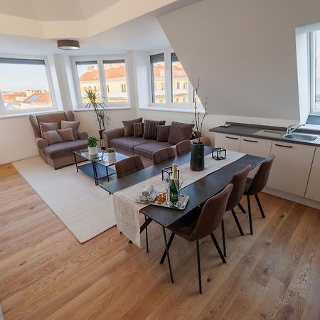 Symphony Apartments 40 - Modern Loft With Terrace And Grill In Central Location Відень Екстер'єр фото