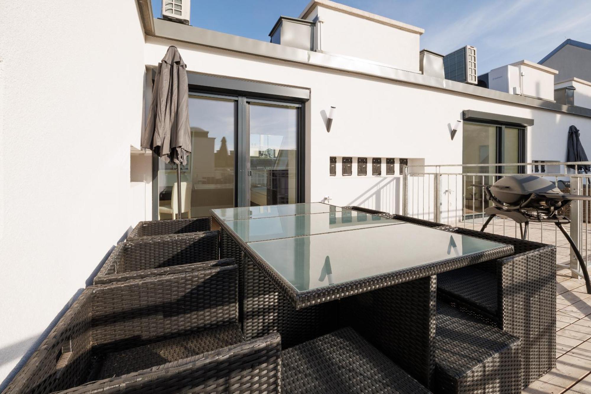 Symphony Apartments 40 - Modern Loft With Terrace And Grill In Central Location Відень Екстер'єр фото