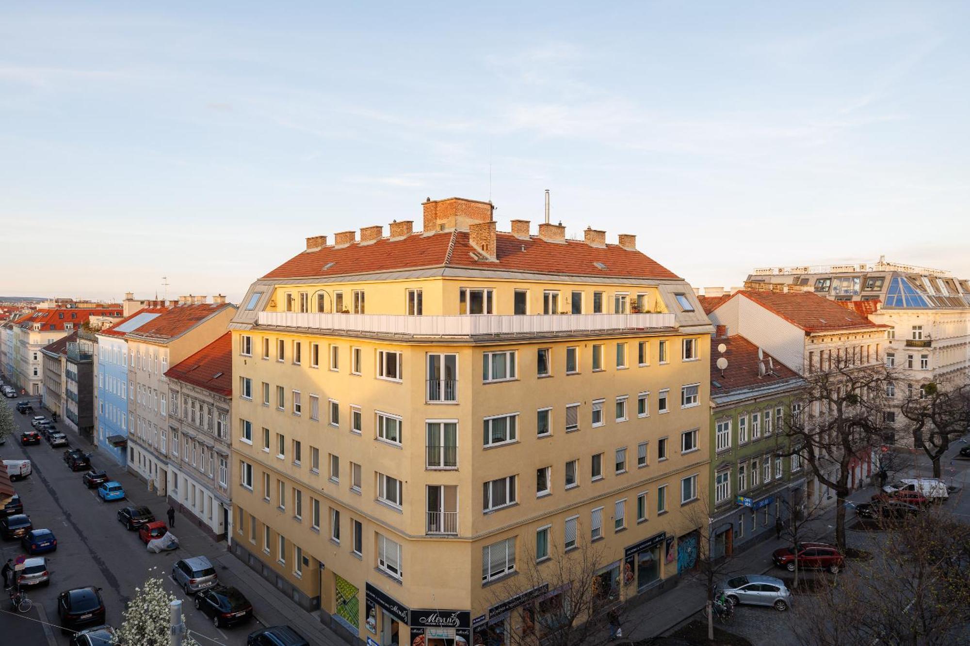Symphony Apartments 40 - Modern Loft With Terrace And Grill In Central Location Відень Екстер'єр фото