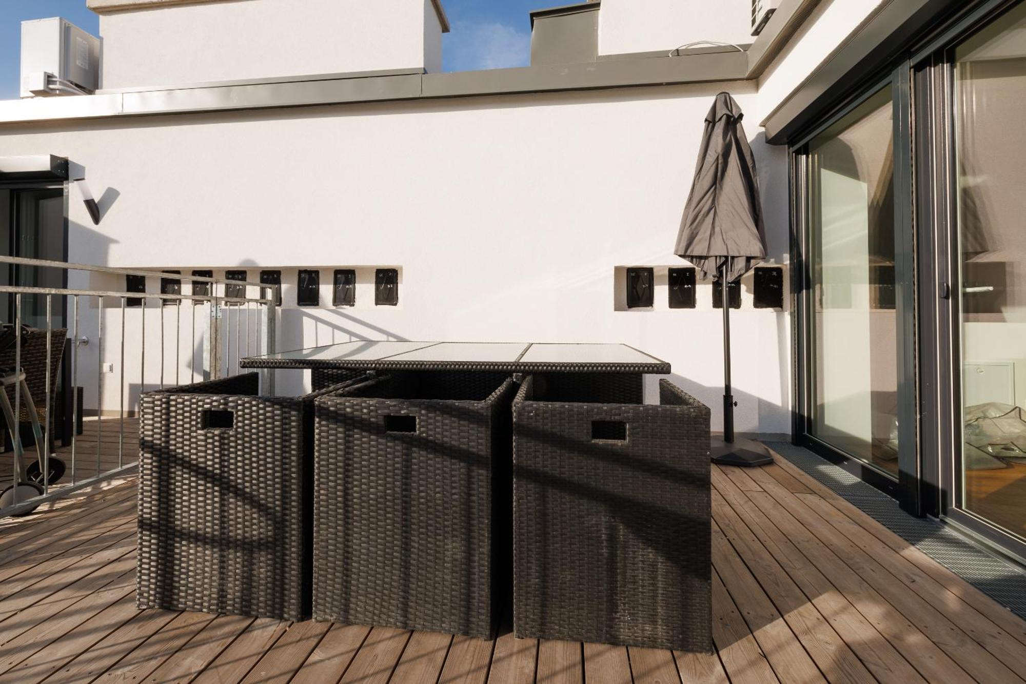 Symphony Apartments 40 - Modern Loft With Terrace And Grill In Central Location Відень Екстер'єр фото