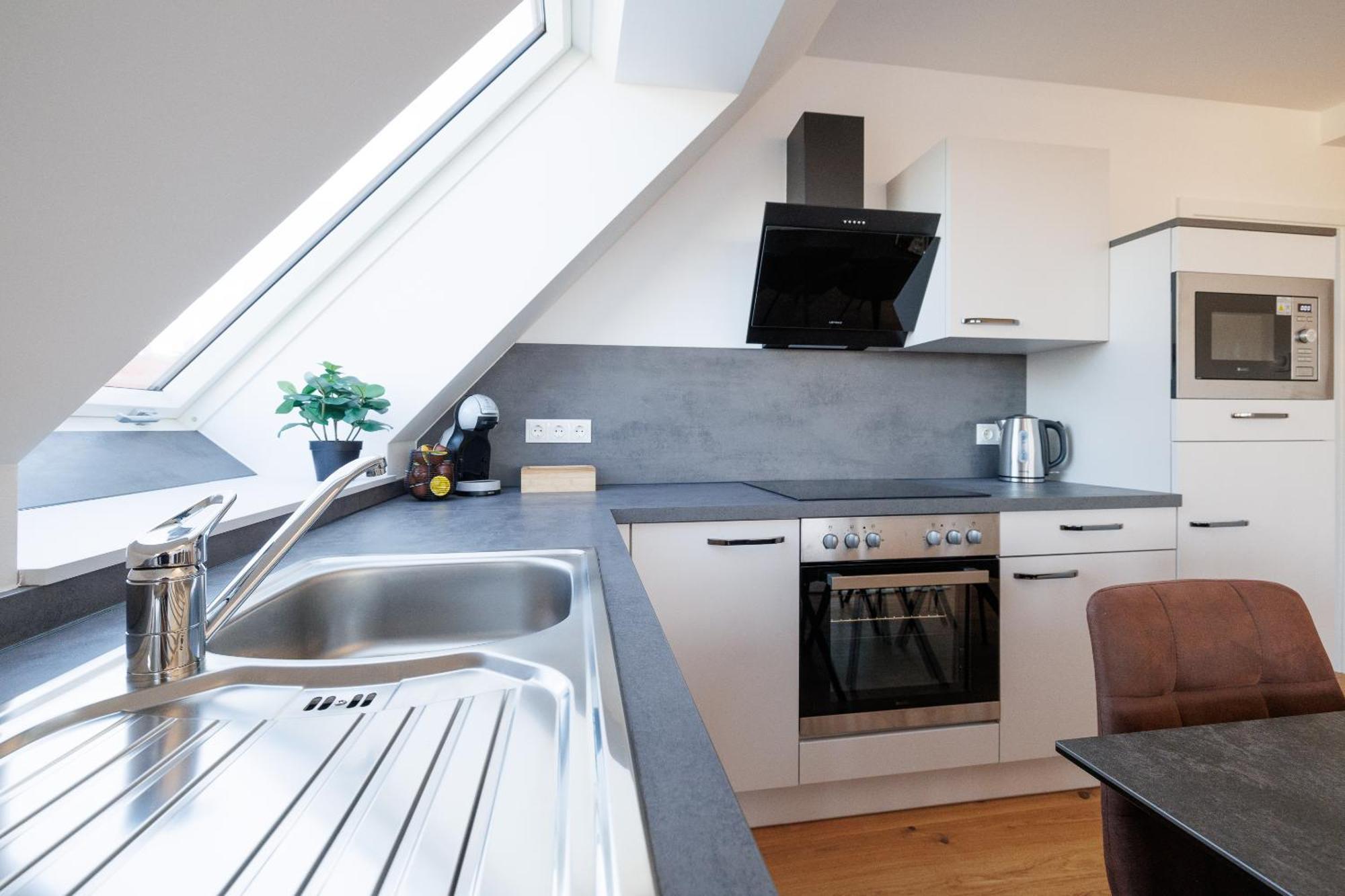 Symphony Apartments 40 - Modern Loft With Terrace And Grill In Central Location Відень Екстер'єр фото